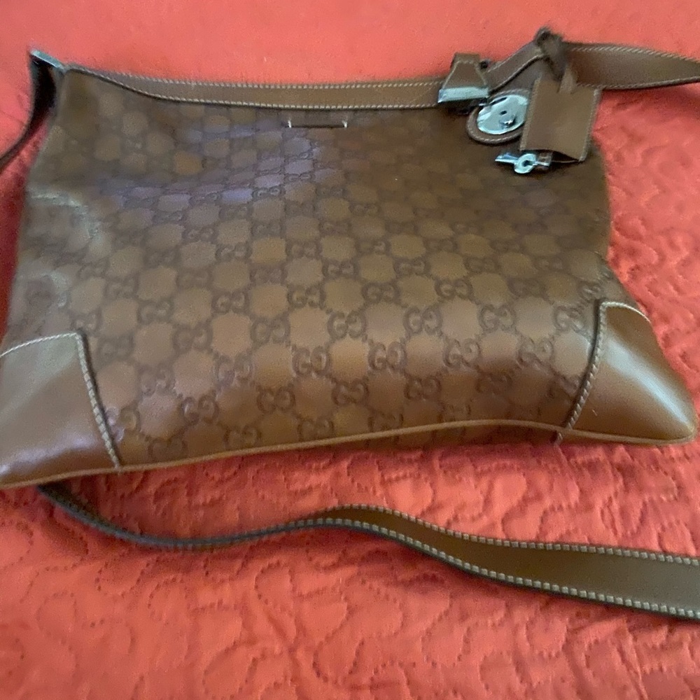 Gucci leather authentic crossbody bag